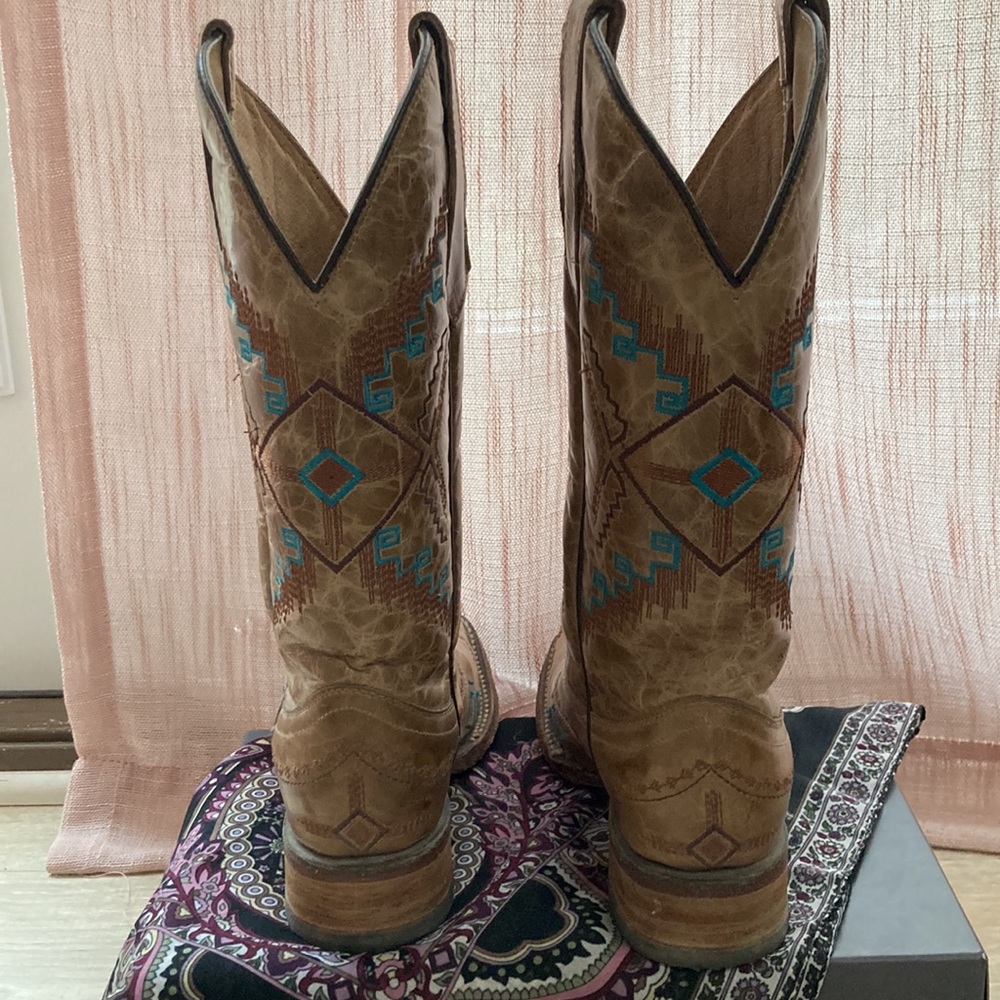 Circle G women’s leather embroidered cowgirl boots. Size 7 - Picture 2 of 7